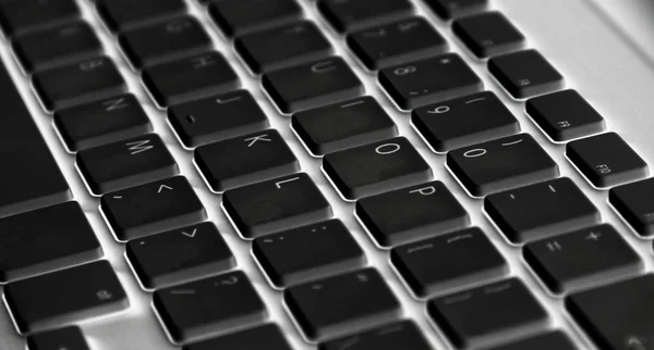 Vista de perto de um teclado de computador — Fotografia de Stock