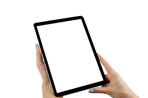 Computador tablet vazio em branco nas mãos da menina. Isolado em branco. Tela branca vazia em branco. Espaço vazio para texto — Fotografia de Stock