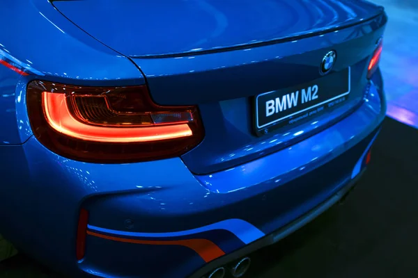 Vista trasera de un coche deportivo BMW M2. M Edición Performance. Detalles exteriores del coche . —  Fotos de Stock