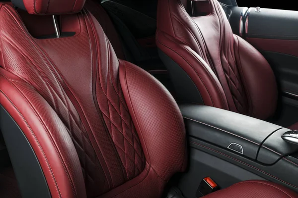 Modernes Luxusauto Inneren Interieur Des Modernen Prestigeautos Bequeme Ledersitze Rot — Stockfoto