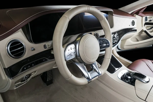 Modernes Luxusauto Inneren Interieur Des Modernen Prestigeautos Bequeme Ledersitze Rot — Stockfoto