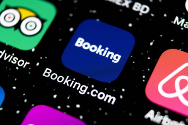 Booking.com uygulama simgesi üzerinde Apple iphone X ekran yakın çekim. Rezervasyon app simgesi. Booking.com. sosyal medya app. sosyal ağ