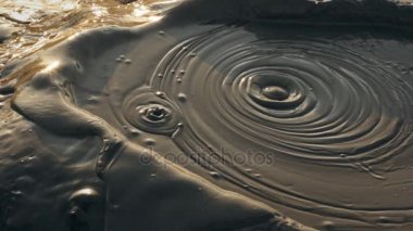 Kadar güneş doğarken - kapat çamur pot köpüren