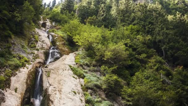 Промежуток времени в горах водопада — стоковое видео