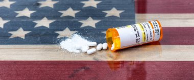 Ezilmiş ve tüm opioid ağrı kesici şişe açık reçete