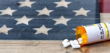 Usa ru opioid ağrı katil tablet şişe açık reçete