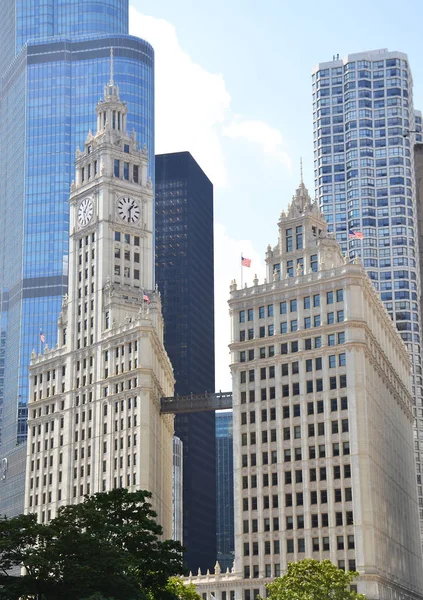 Chicago, Illinois - August 29, 2017: Chicago 's Wrigley Building, Illinois — стоковое фото