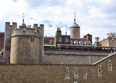 Thames Nehri üzerindeki Londra Kulesi, Birleşik Krallık