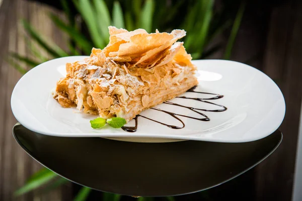 Napoleon cake with cream — Stock Photo, Image