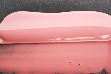 parlak tırnak cilası,