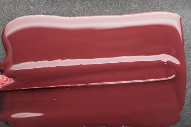 parlak tırnak cilası,