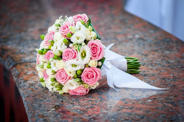 Wedding bouquet of different flowers — Stock Photo, Image