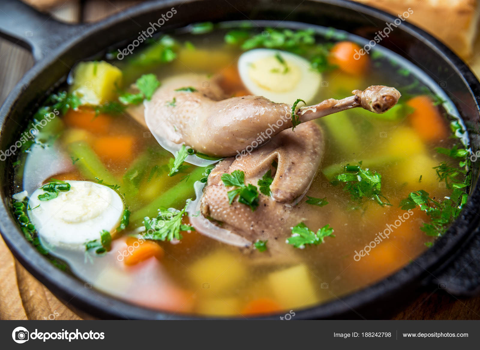 Суп из перепелиного мясо