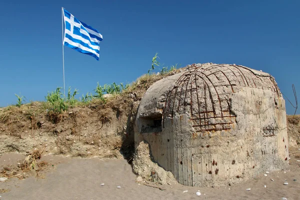 Abandonado Bunker Militar Concreto Costa Rodes Grécia — Fotografia de Stock