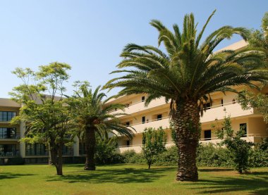 Afandou Köyü, Rodos, Yunanistan - 06 Mart 2020: Otel bölgesi ve tesisleri, Dessole Lippia Golf Resort Hotel, Rodos, Yunanistan