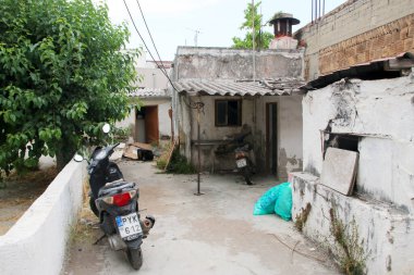 AFANDOU, RHODES, GREECE - 20 Mayıs 2020: Afandou, Rodos, Yunanistan 'da Sokak