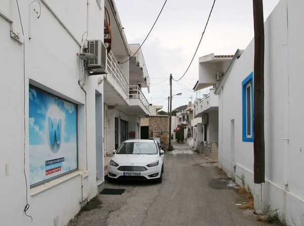 AFANDOU, RHODES, GREECE - 20 Mayıs 2020: Afandou, Rodos, Yunanistan 'da Sokak