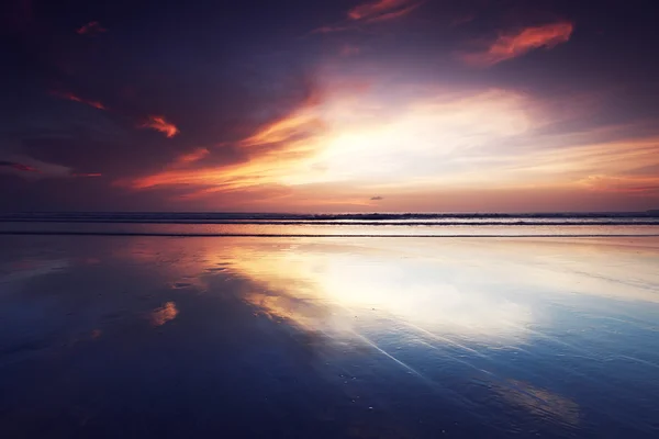 Zonsondergang in bali — Stockfoto