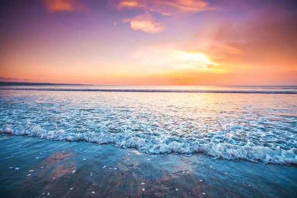 Solnedgång över havet på Bali — Stockfoto