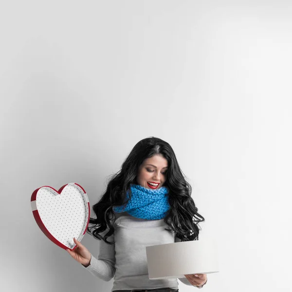 Woman open heart shaped box — Stock Photo, Image