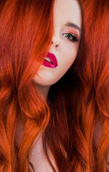 红发女人美丽画像 — 图库照片