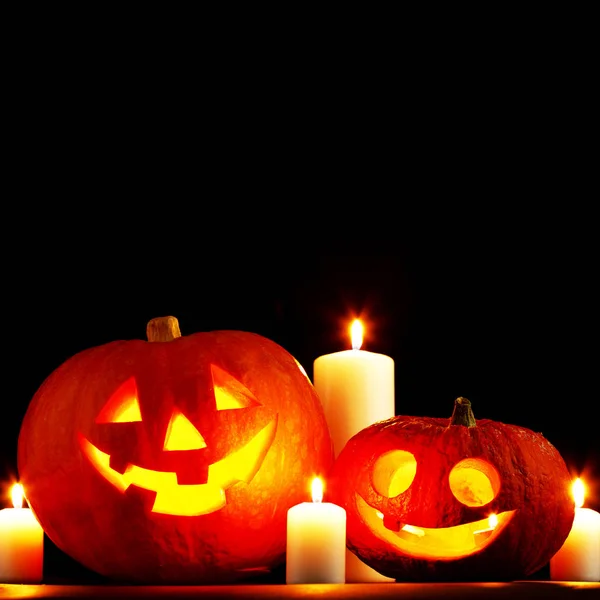 Abóboras e velas de Halloween — Fotografia de Stock