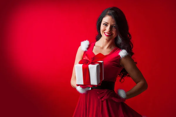Mulher de roupa vermelha de Papai Noel — Fotografia de Stock