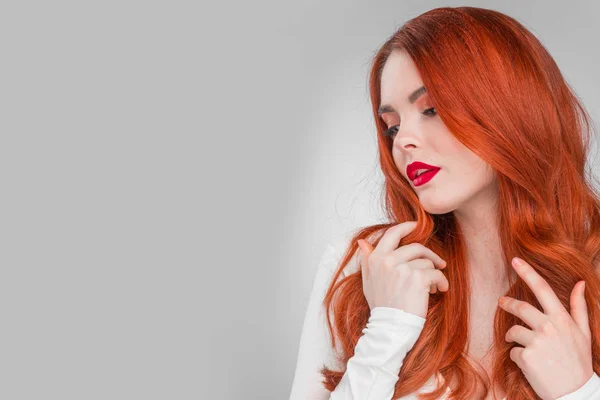 Gorgeous redhead girl — Stock Photo, Image