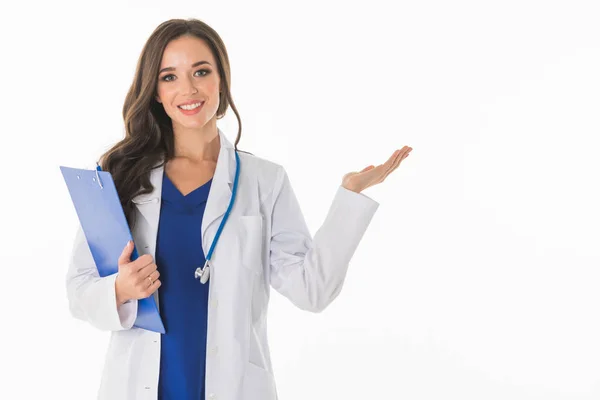 Vrouwelijke arts tonen iets — Stockfoto