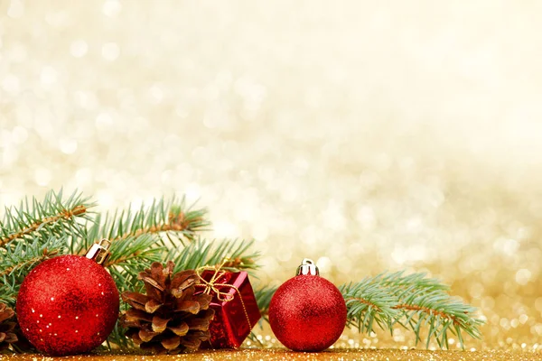 Biglietto natalizio con decorazione — Foto Stock
