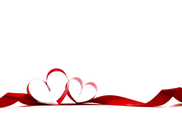 Cinta roja del corazón en blanco —  Fotos de Stock