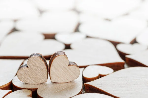 Corações de madeira fundo — Fotografia de Stock