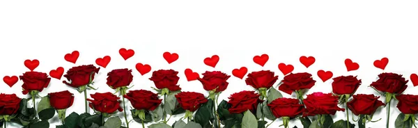 Red roses and the paper hearts — 스톡 사진