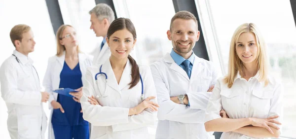 Equipe de profissionais médicos — Fotografia de Stock