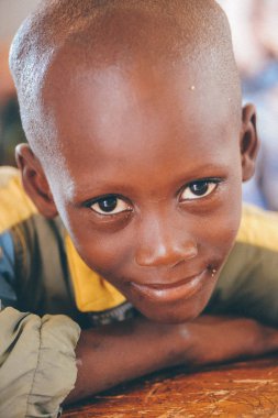 Afrika İlköğretim Okulu erkek öğrenci
