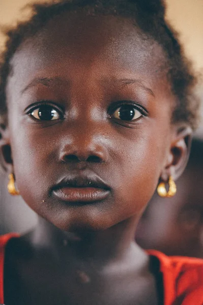 Студентка начальной школы Африки — стоковое фото