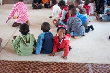 Kırsal alanda Afrika okul