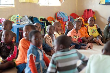 Kırsal alanda Afrika okul