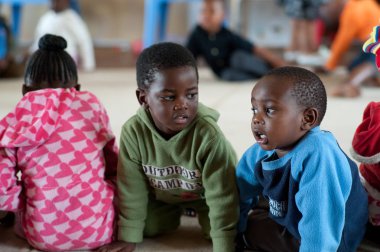 Kırsal alanda Afrika okul