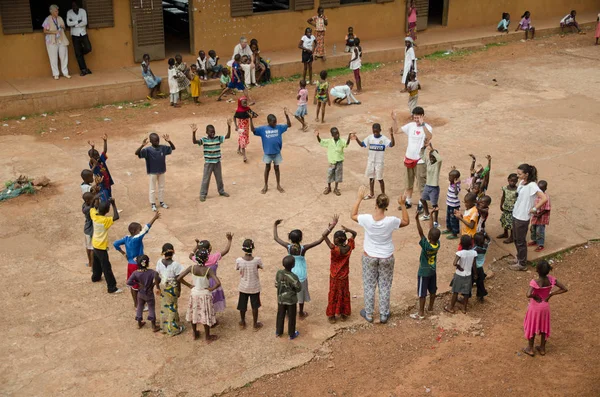 Afrikalı çocuklar Bamako yakın