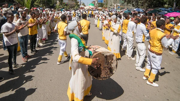 2016 Timket firande i Etiopien - Medehane Alem Tabot — Stockfoto