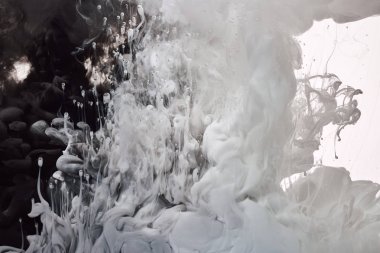 Su sıçramalarına boya