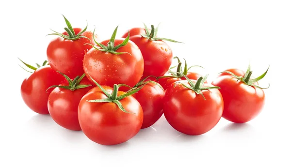 Tomater med droppar vatten — Stockfoto