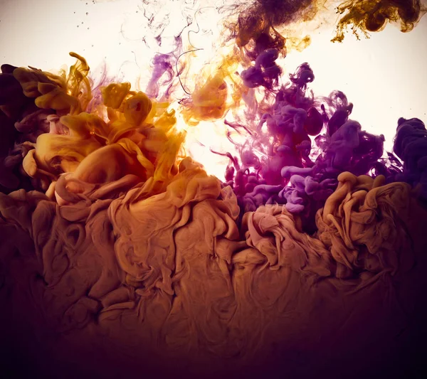 물 속의 다채 로운 잉크 — 스톡 사진