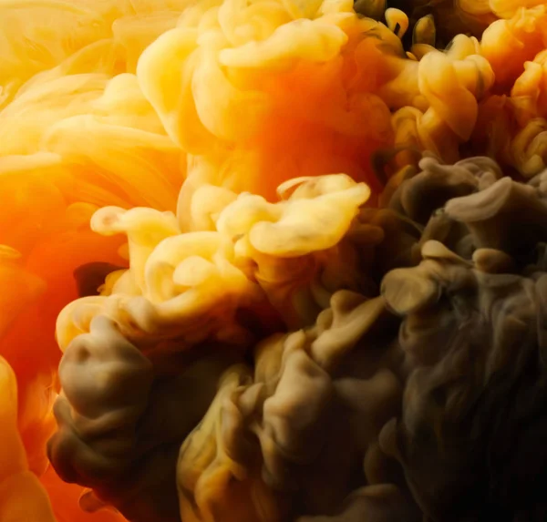 抽象的なオレンジと黒のインク滴水テクスチャ — ストック写真