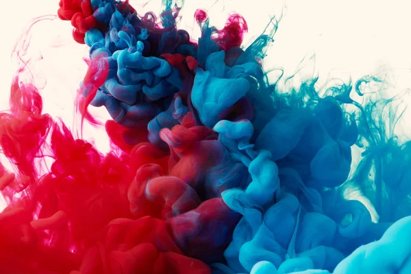 Color gota en el agua —  Fotos de Stock