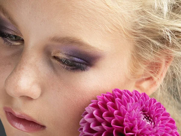 Close Beauty Face Portrait Part Purple Flower — Stock Photo, Image