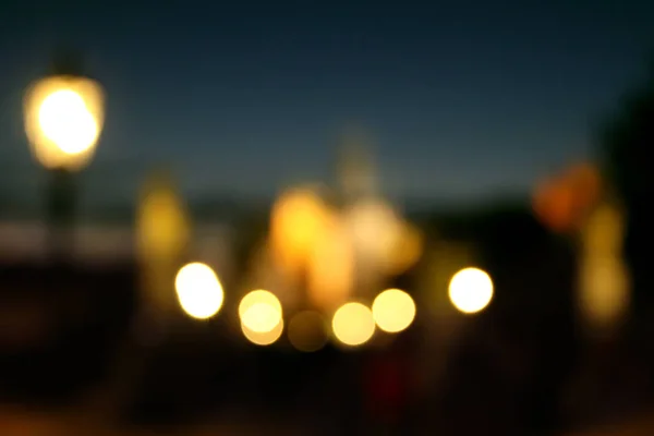 Lumières floues de la ville de nuit. — Photo