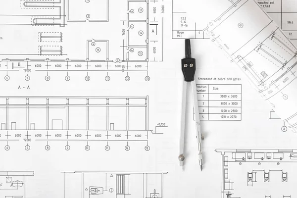 工程指南针是建设计划. — 图库照片