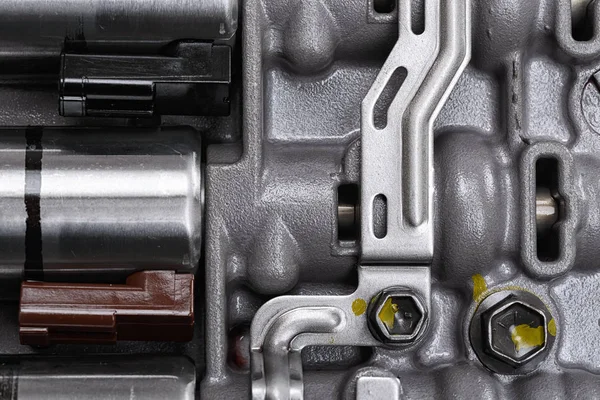 Parte mecânica com componentes metálicos e válvulas hidráulicas — Fotografia de Stock